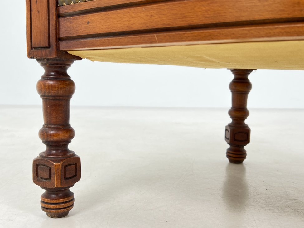 DP0274-valgomojo-kreslai-7 Drožinėtas riešutmedžio krėslas su augalų raštų gobelenu 66x65x72 cm, 40 cm