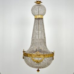 Pakabinamas šviestuvas su žalvariu ir stiklinėmis detalėmis 80x80x172 cm