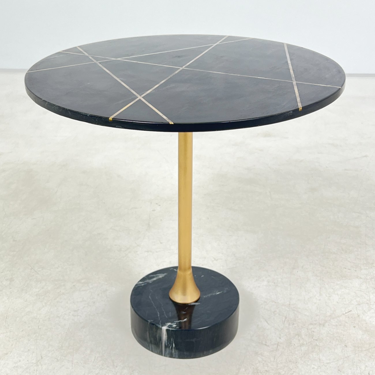 HL0268-stalai-0 Apvalus akmeninis staliukas 50x50x51 cm