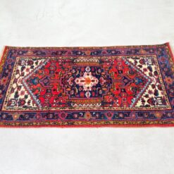 Vilnonis rankų darbo kilimas “Hamadan” 182x90x1 cm