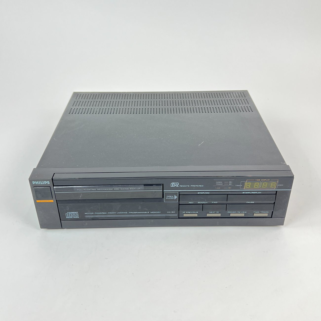 HN1419-kita-technika-0 Philips CD 150 CD grotuvas 30x32x8,5 cm