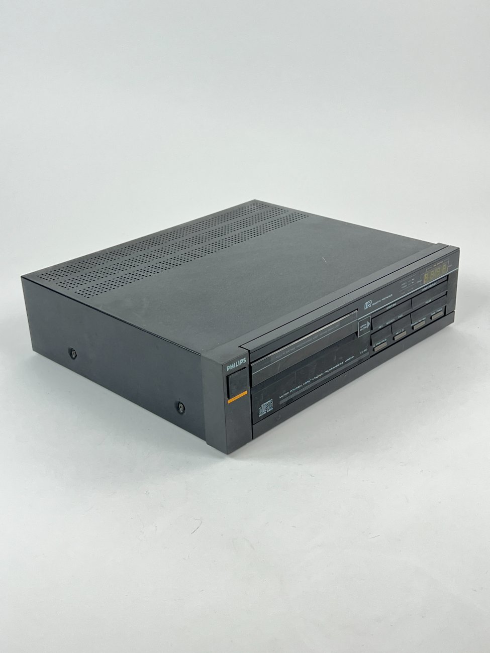 HN1419-kita-technika-3 Philips CD 150 CD grotuvas 30x32x8,5 cm