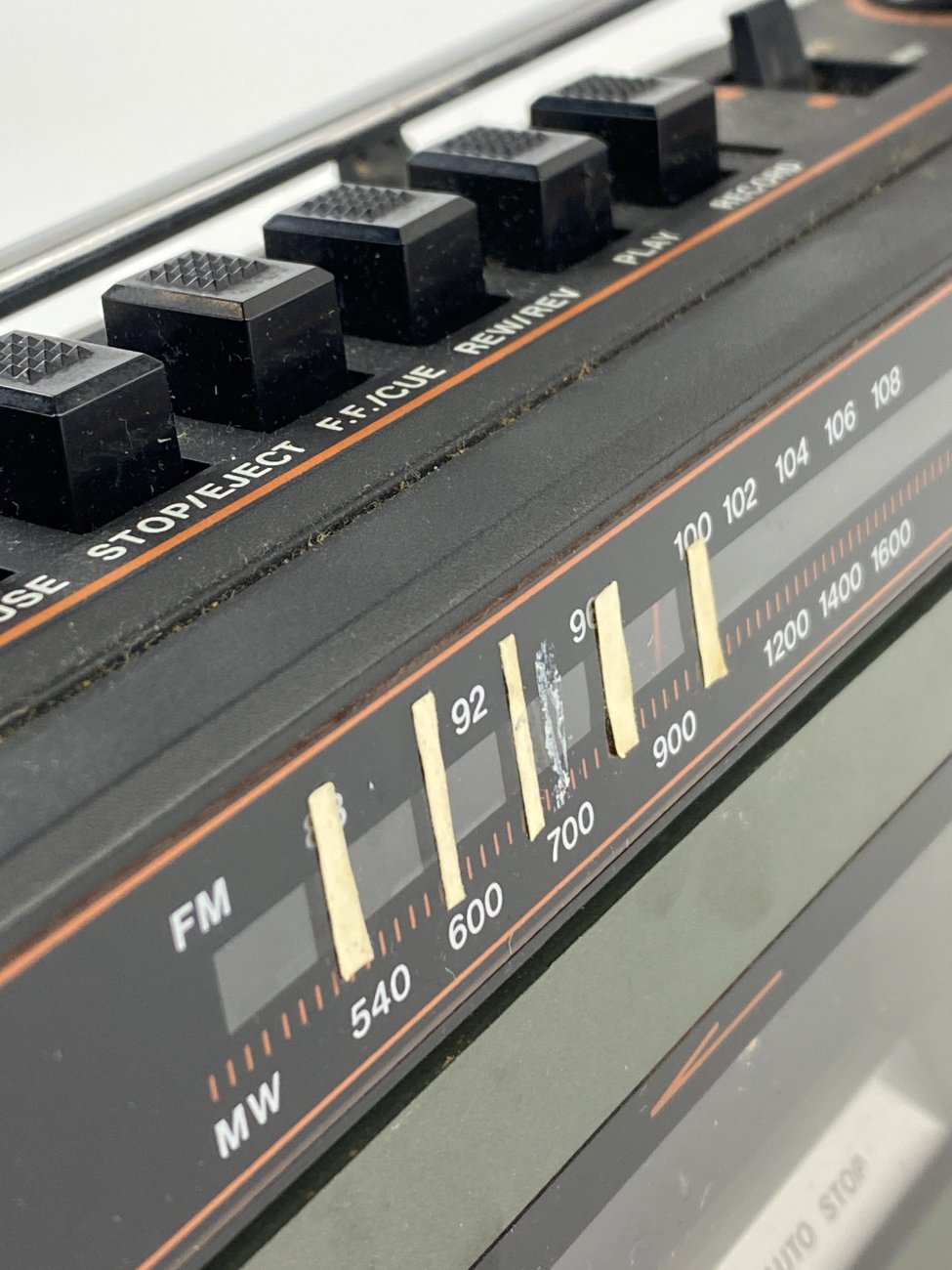 HN1446-senoviniai-radijo-aparatai-15 Swing W-1027 nešiojamas radijo imtuvas ir kasetinis magnetofonas 9x30x15 cm