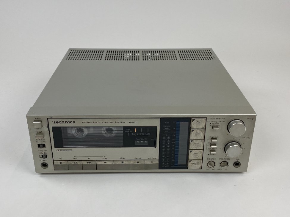 HN1451-kita-technika-2 Technics SA K6 stiprintuvas su kasetiniu magnetofonu ir radijo imtuvu 38×31,5×10,5 cm