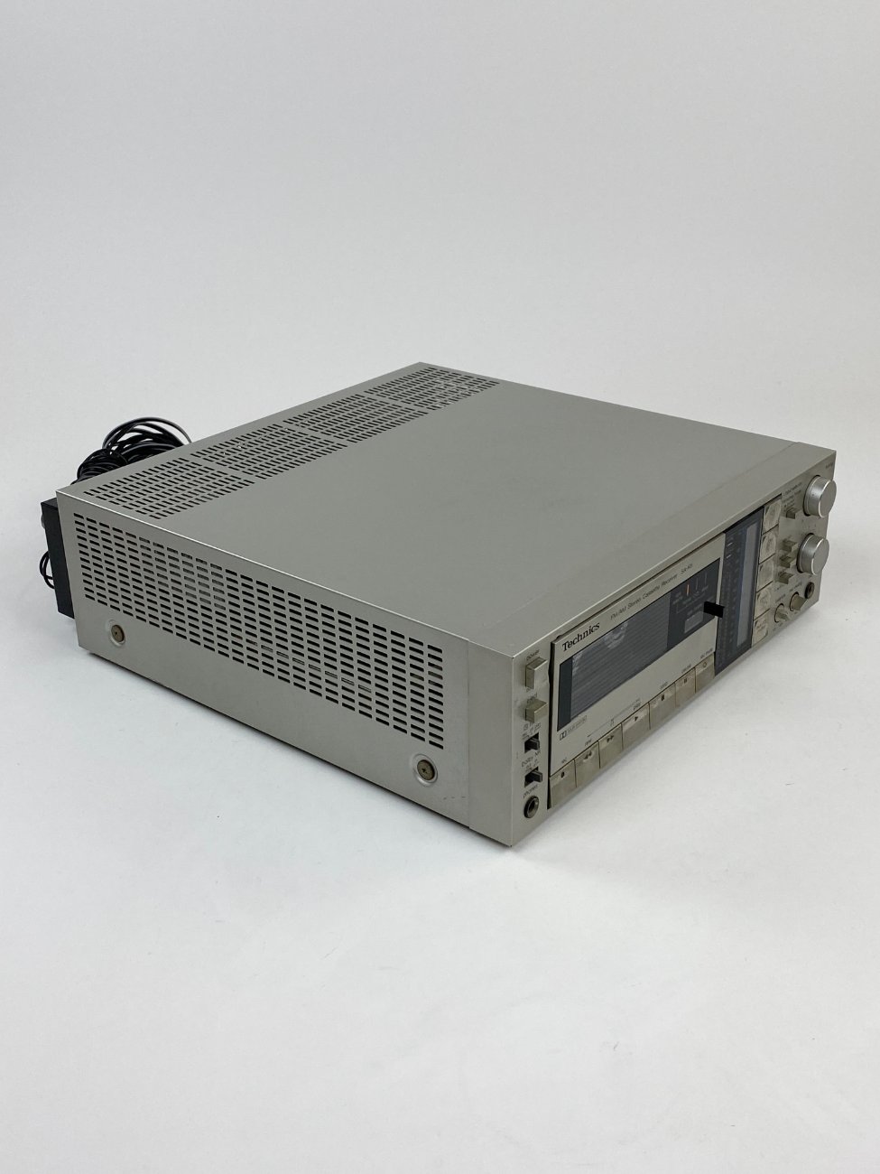 HN1451-kita-technika-3 Technics SA K6 stiprintuvas su kasetiniu magnetofonu ir radijo imtuvu 38×31,5×10,5 cm