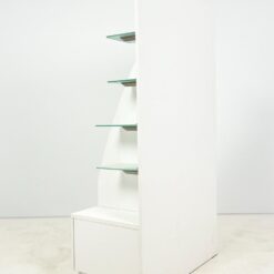 Prekybinė baltos spalvos vitrina su rakinamu stalčiumi 54×100,5×183 cm