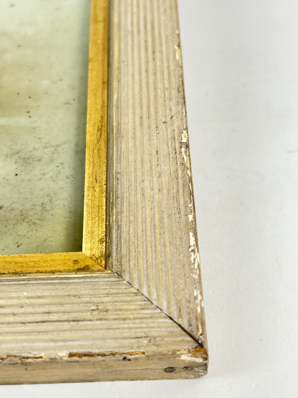 HN1458-grafika-ir-printai-7 Įrėminta senovinė karininko nuotrauka 2,5×27,5×35,5 cm