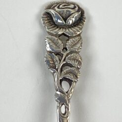 Sidabrinis serviravimo samtelis su rožės atvaizdu, 800 praba 4x13x1,5 cm