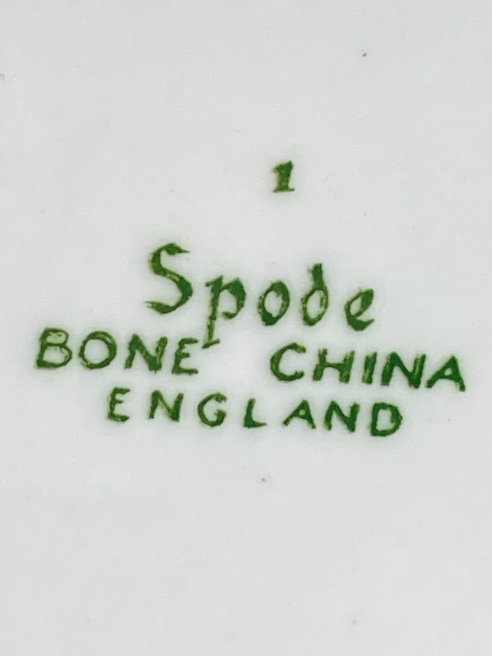 HN1470-dekoratyvines-lekstes-9 Porcelianinė Spode lėkštutė su 925 prabos sidabro apvadu 10,5×10,5×1,5 cm