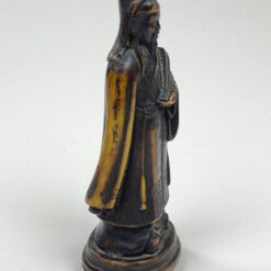 Plastikinė kinų išminčiaus statulėlė 3x4x10,5 cm