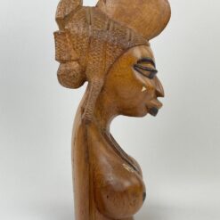 Medinis moters biustas su kaulo inkrustacijomis “Afrikietė” 20x18x45,5 cm