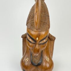 Medinis moters biustas su kaulo inkrustacijomis “Afrikietė” 20x18x45,5 cm