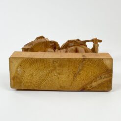 Medinė dviejų vyrų su muzikiniais instrumentais statula 10,5x30x38 cm