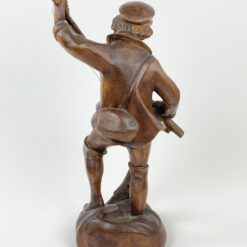 Medinė statula “Žvejys” 15x18x40 cm