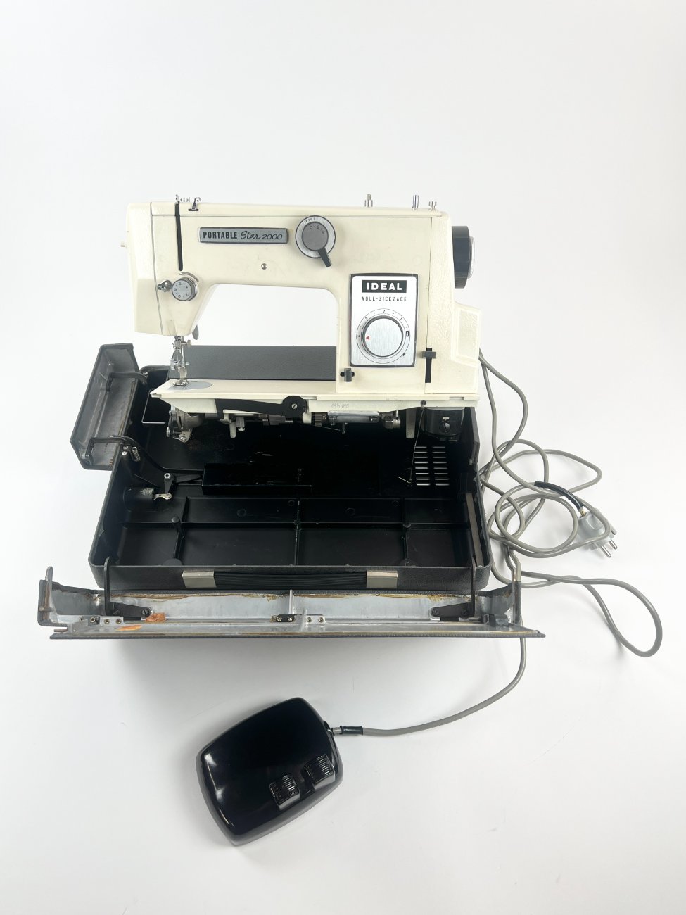 HN1514-siuvimo-masinos-12 Portable Star 2000 nešiojama siuvimo mašina 32,5×42,5×32 cm