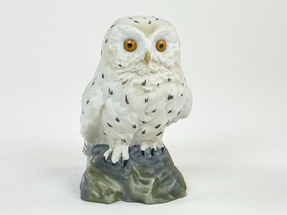 HN1524-porcelianines-skulpturos-2 Porcelianinė Kaiser pelėdos statula 8x7x10 cm