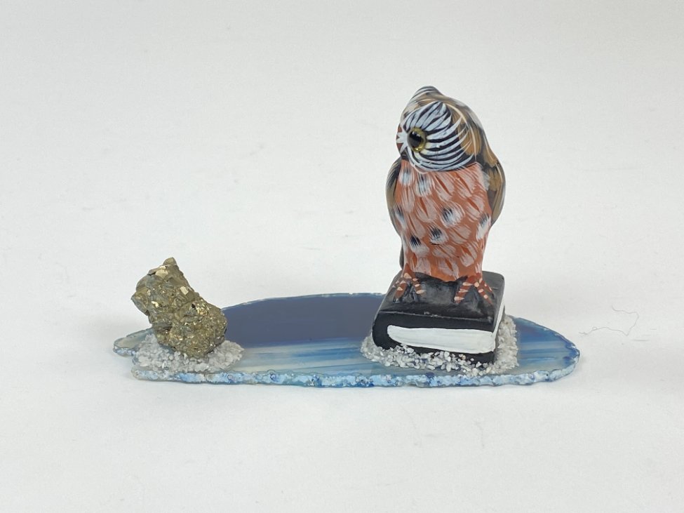 HN1525-keramikines-skulpturos-2 Keramikinė pelėdos statulėlė su pirito akmeniu 11,5x5x7 cm