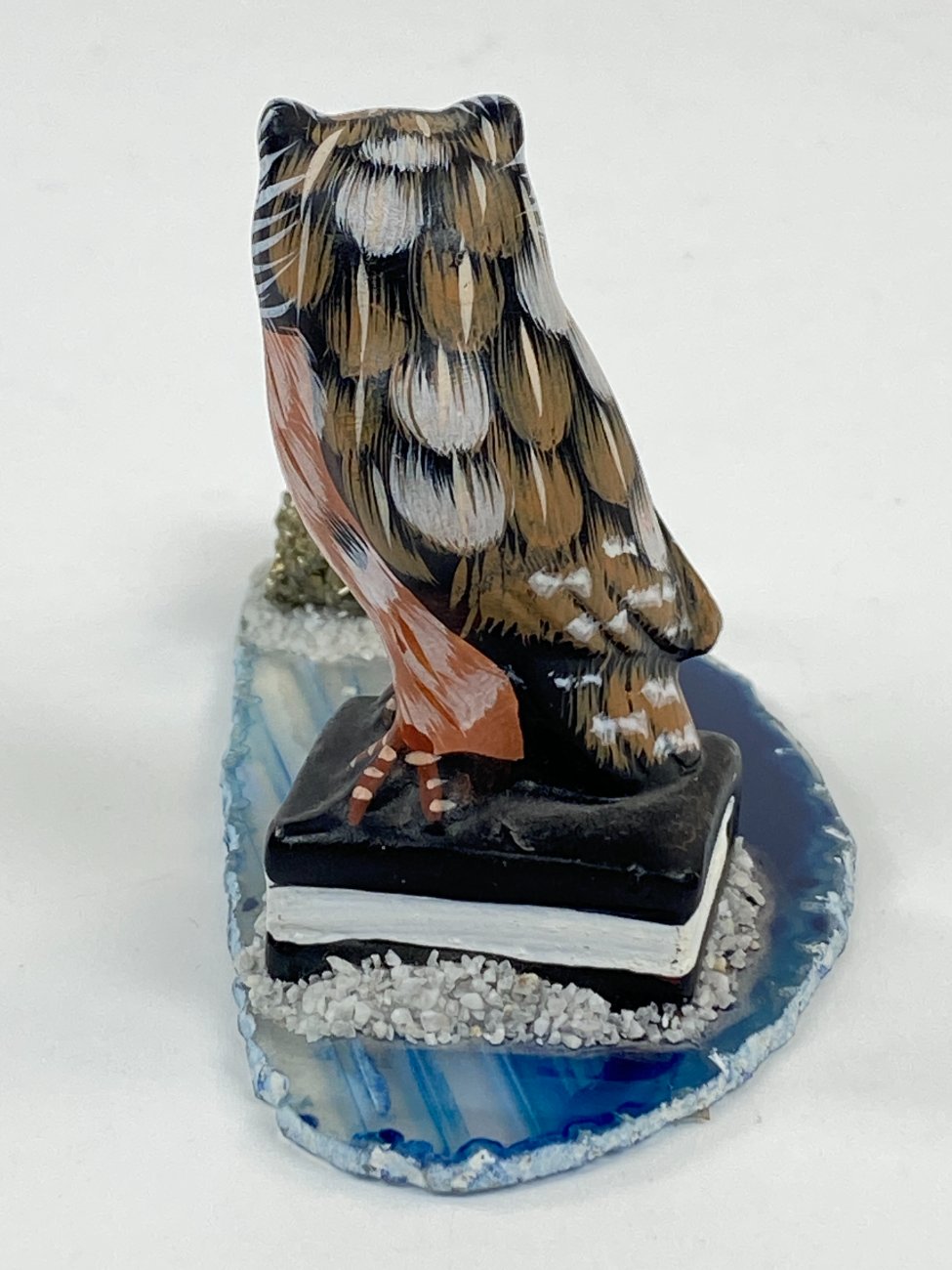 HN1525-keramikines-skulpturos-4 Keramikinė pelėdos statulėlė su pirito akmeniu 11,5x5x7 cm