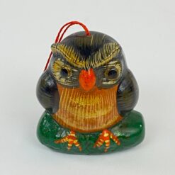 Keramikinė pakabinama apuoko figūra 3x4,5x4,5 cm