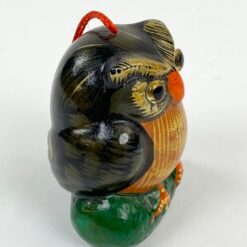 Keramikinė pakabinama apuoko figūra 3×4,5×4,5 cm