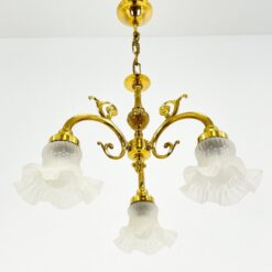 Žalvarinis trijų šakų sietynas su žiedo formos stiklo gaubtais 44x44x64 cm