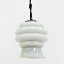 Pakabinamas šviestuvas stikliniu baltos spalvos gaubtu 16x16x235 cm