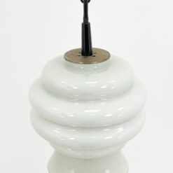 Pakabinamas šviestuvas stikliniu baltos spalvos gaubtu 16x16x235 cm