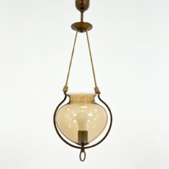 Pakabinamas žalvarinis šviestuvas stikliniu gaubtu (neveikia) 25x29x84 cm