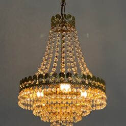 Aukso spalvos metalo pakabinamas sietynas su stiklo karoliukais 33x33x60 cm