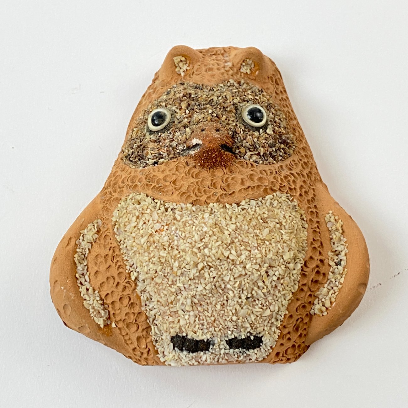 HN1568-kitokios-skulpturos-0 Sieninė pakabinama apuoko statula iš molio 4,5×9,5×10 cm