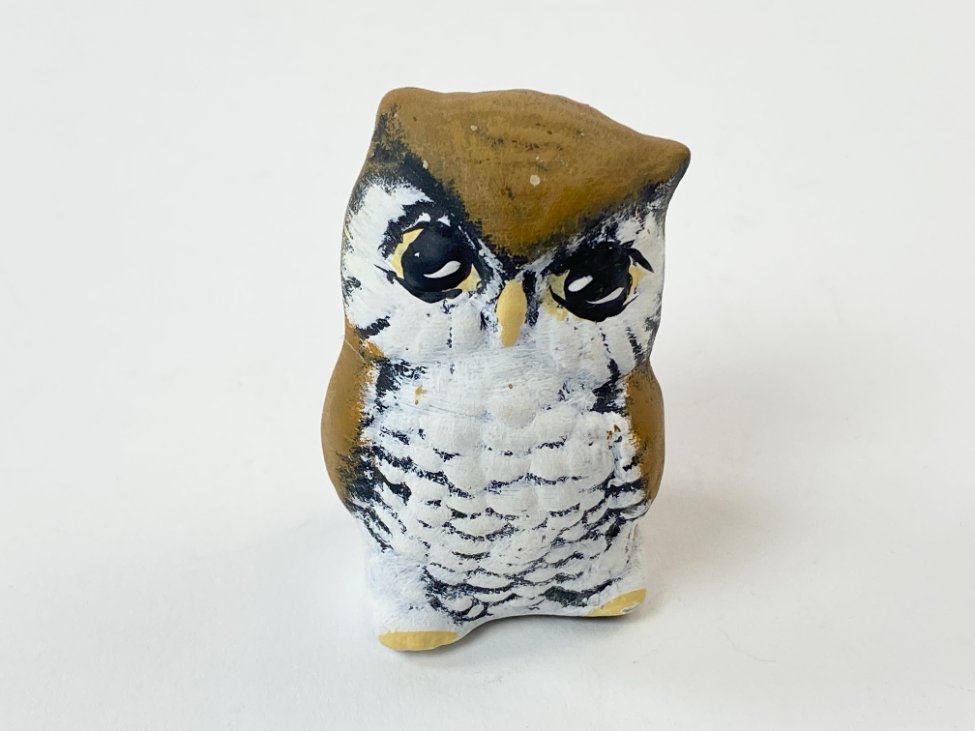 HN1573-keramikines-skulpturos-2 Keramikinė apuoko statula 4x4x5,5 cm