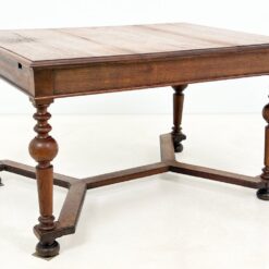 Ąžuolinis valgomojo stalas 95x127x77 cm