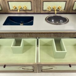 Dviejų stalčių ir praustuvų su maišytuvais vonios komoda su veidrodžiu 58x170x255 cm