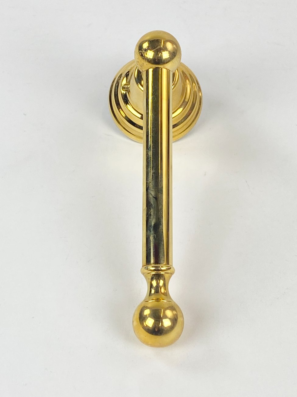 CY0406-kabyklos-ir-kabliukai-4 Žalvarinis tualetinio popieriaus laikiklis 9x19x6 cm