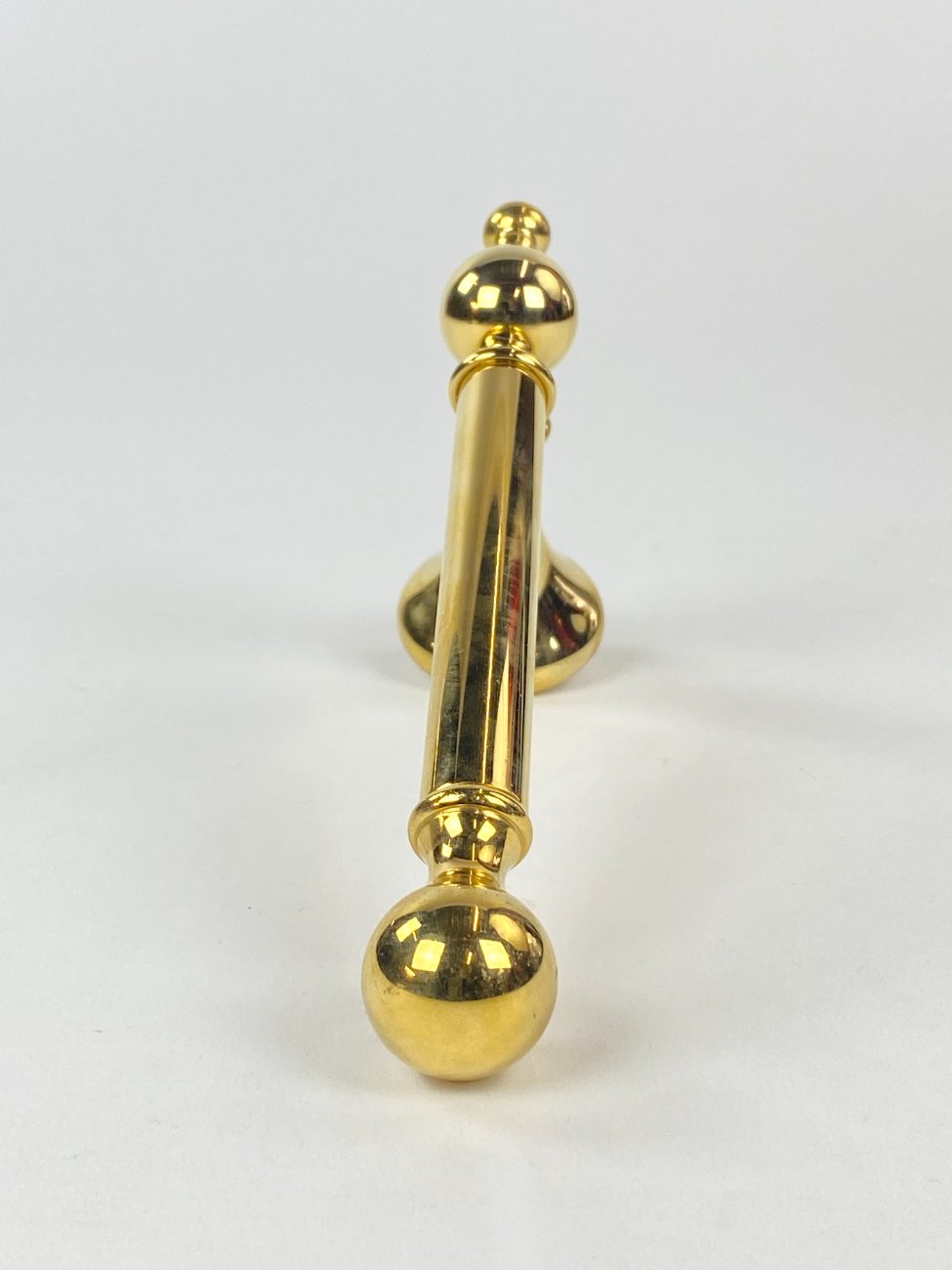 CY0407-kabyklos-ir-kabliukai-3 Žalvarinis tualetinio popieriaus laikiklis 10×20,5×4 cm