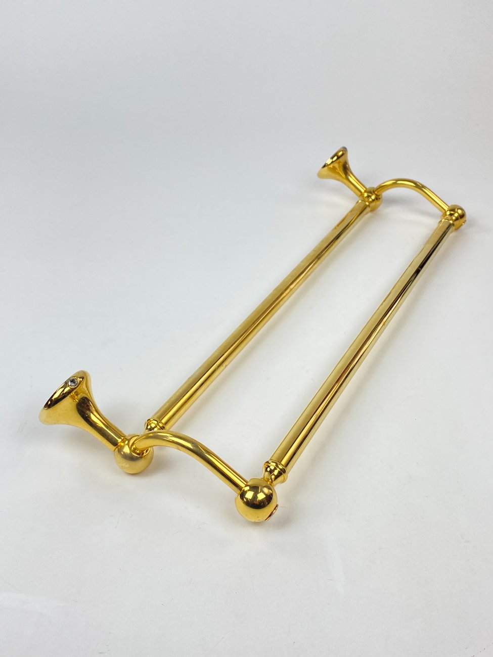 CY0410-kabyklos-ir-kabliukai-5 Žalavarinė, sieninė dviejų lygių kabykla 16x50x7,5 cm