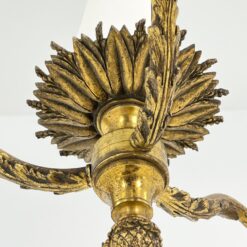 Žalvarinis pakabinamas trijų šakų šviestuvas su stiklo gaubtais 52x52x18 cm