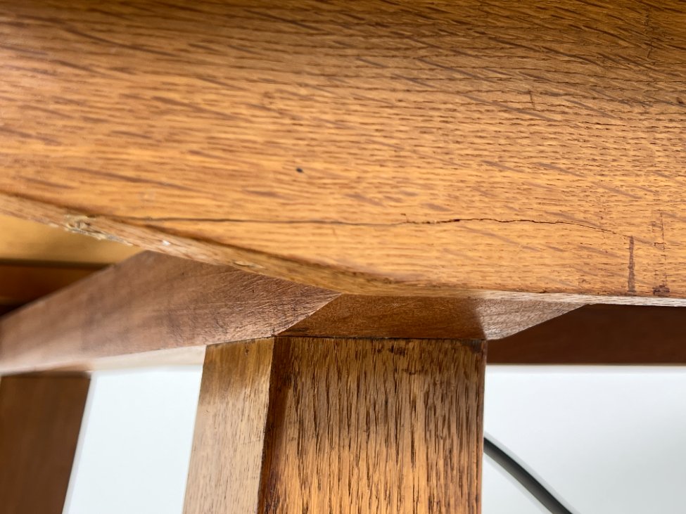 DP0277-stalai-15 Ąžuolinis išskleidžiamas valgomojo stalas 96×175+(2×59)x75,5 cm