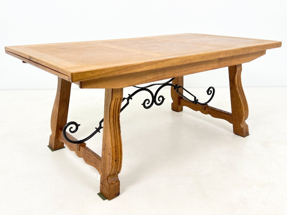 DP0277-stalai-3 Ąžuolinis išskleidžiamas valgomojo stalas 96×175+(2×59)x75,5 cm