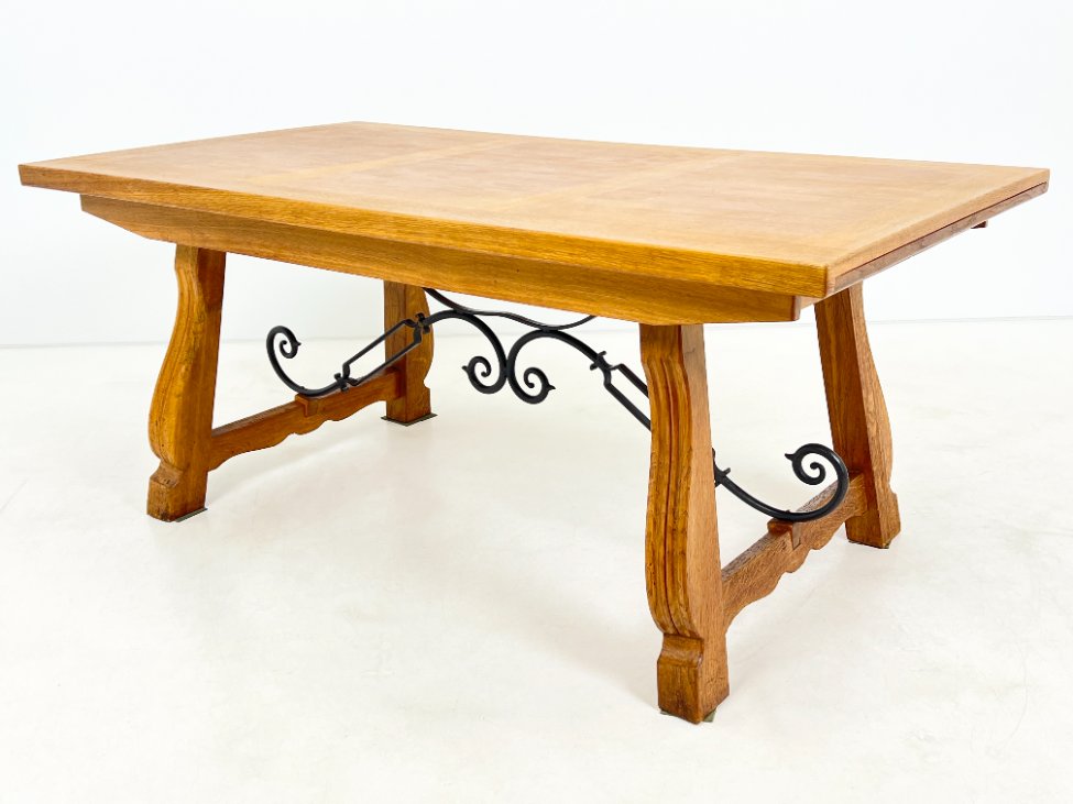 DP0277-stalai-4 Ąžuolinis išskleidžiamas valgomojo stalas 96×175+(2×59)x75,5 cm