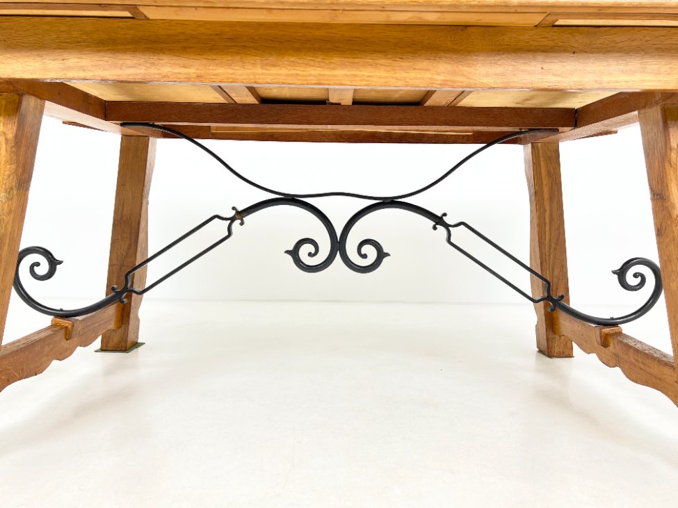 DP0277-stalai-6 Ąžuolinis išskleidžiamas valgomojo stalas 96×175+(2×59)x75,5 cm