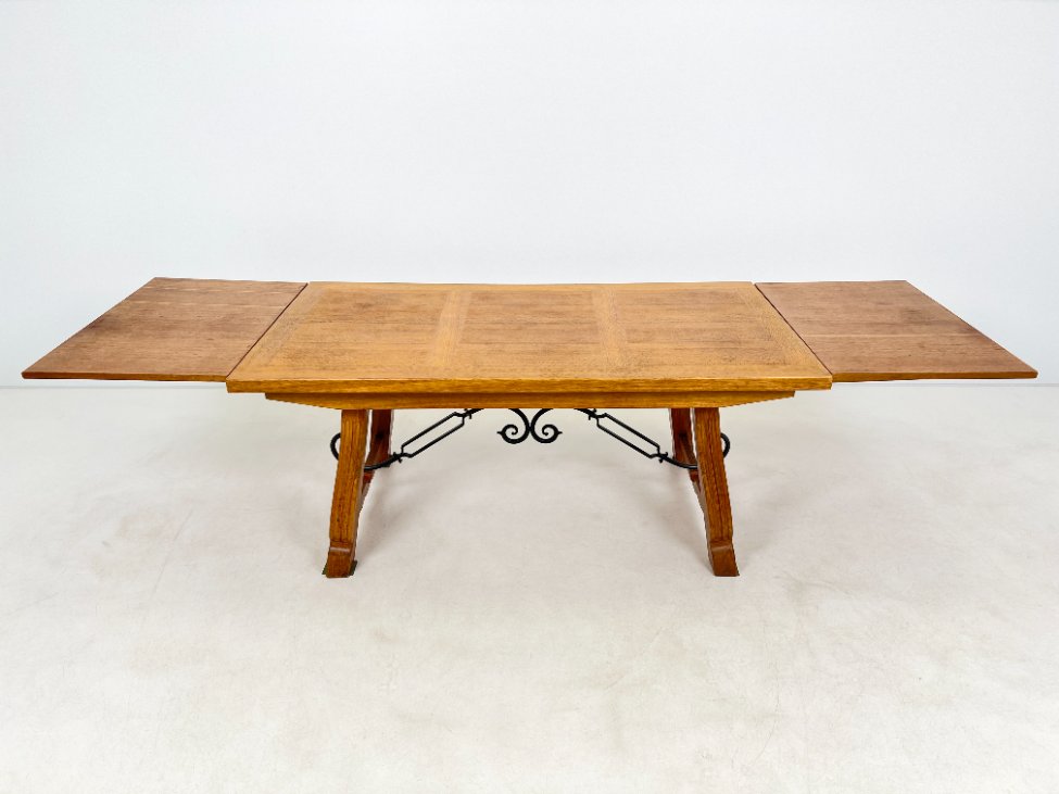 DP0277-stalai-8 Ąžuolinis išskleidžiamas valgomojo stalas 96×175+(2×59)x75,5 cm