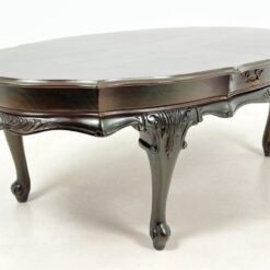 Raudonmedžio staliukas su dvejais stalčiukais 90x149x51,5 cm