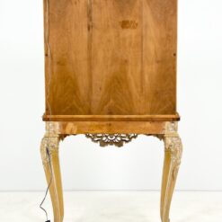 Rytietiška muzikinė dviejų durų komoda su apšvietimu 43x81x150 cm