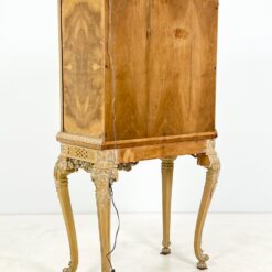 Rytietiška muzikinė dviejų durų komoda su apšvietimu 43x81x150 cm