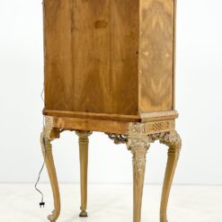 Rytietiška muzikinė dviejų durų komoda su apšvietimu 43x81x150 cm