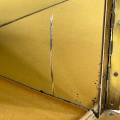 Rytietiška muzikinė dviejų durų komoda su apšvietimu 43x81x150 cm