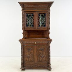 Drožinėtas ąžuolinis bufetas su vitražinėmis durelėmis 55x109,5x226 cm