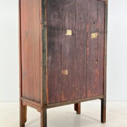 Rytietiška dviejų durų komoda 62x107x175 cm