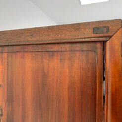 Rytietiška dviejų durų komoda 62x107x175 cm